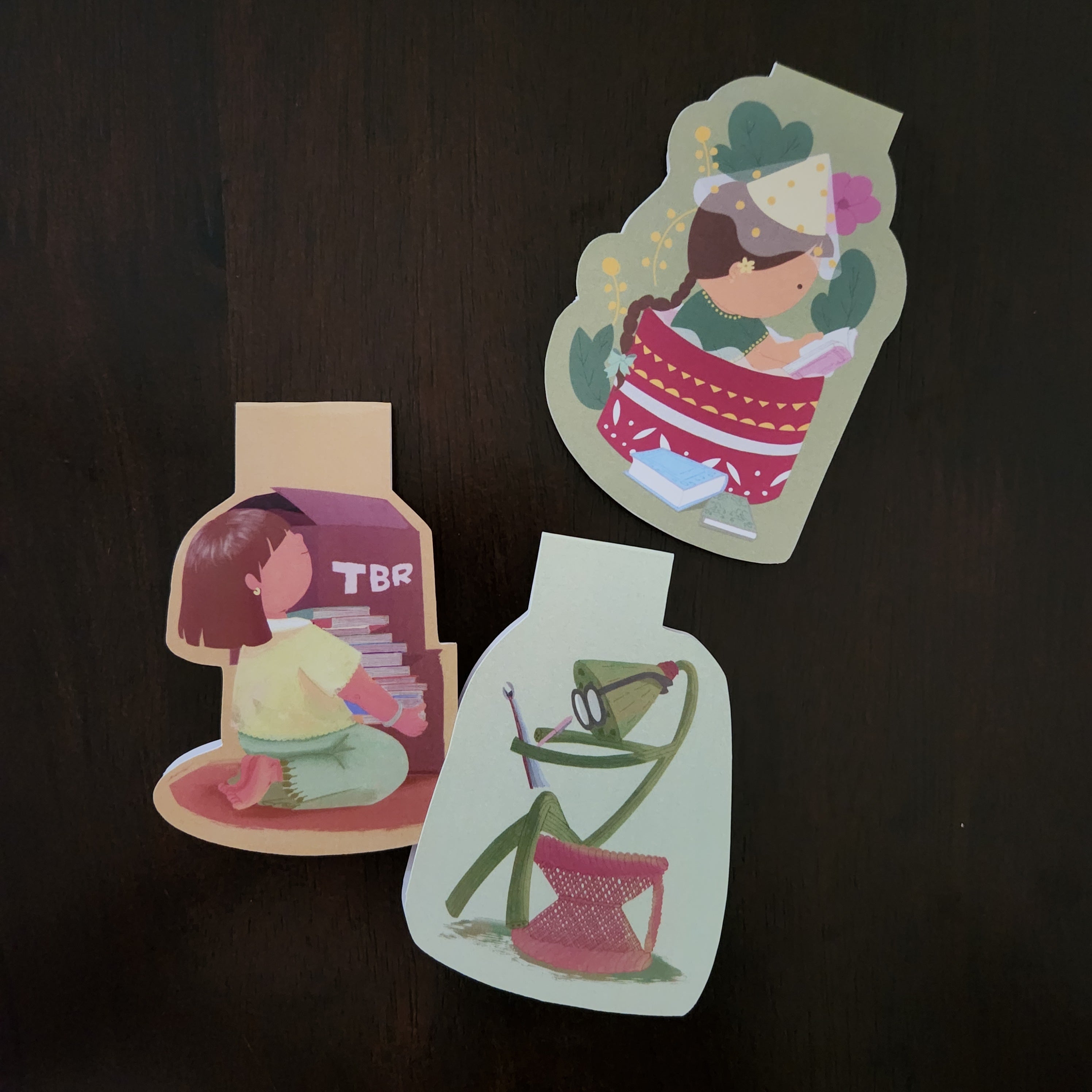 Set of 3 - Magnetic bookmarks